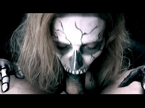 ❤️ Ragazza demonia chì succhia u cazzo cù a so bocca nera è ingoia cum. ❤❌ Video sessu à porn co.sexuria-net.ru ❌️